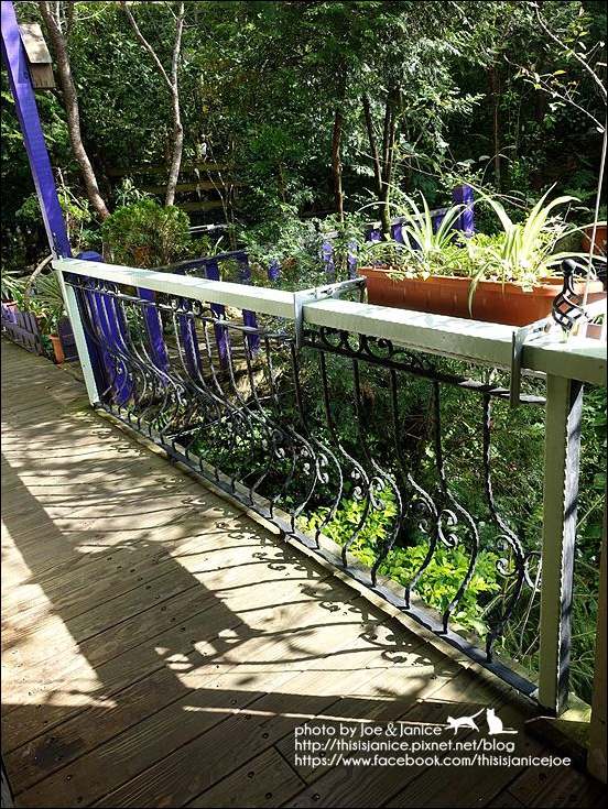 民宿早餐 + 退房