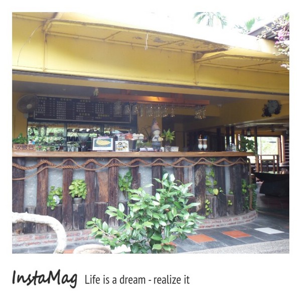 鄧伯花廊咖啡：【宜蘭景點】婚紗秘境~鄧伯花廊咖啡