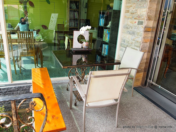 青井澤休閒旅店:【景點】【食記】南投魚池-青井澤休閒旅店&民宿 : 物超所值的自行車逍遙遊雙人行兩天一夜套裝行程!