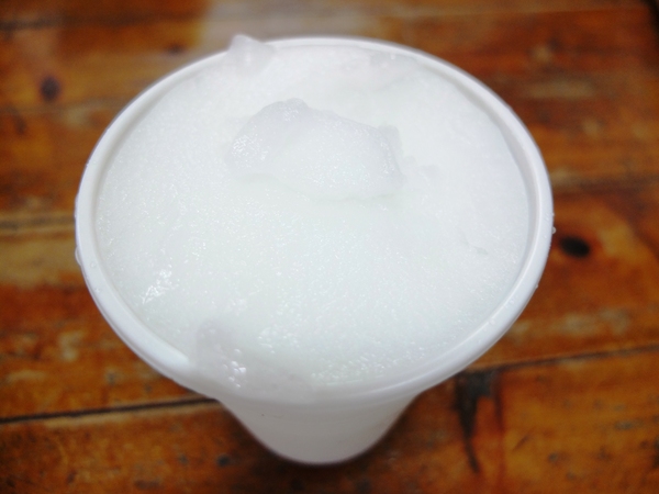 東門冰菓室：【美食特搜。高雄美濃區】東門冰果室。民國53年創立 人滿為患老冰店 香蕉清冰超懷念