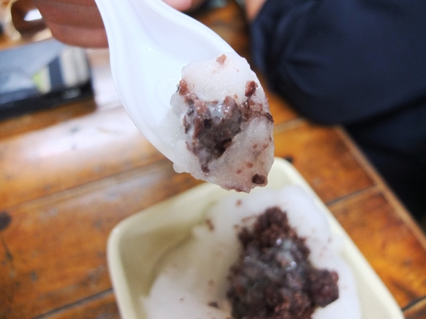 東門冰菓室：【美食特搜。高雄美濃區】東門冰果室。民國53年創立 人滿為患老冰店 香蕉清冰超懷念