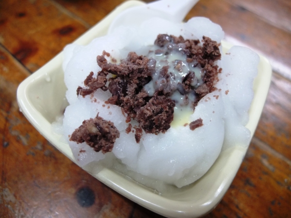 東門冰菓室：【美食特搜。高雄美濃區】東門冰果室。民國53年創立 人滿為患老冰店 香蕉清冰超懷念