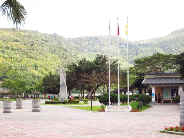 【花蓮景點】鯉魚潭-山林中美麗的湖泊