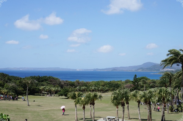 墾丁鵝鑾鼻燈塔：[2014中南部四天之旅] 屏東鵝鑾鼻燈塔~台灣最南端的東亞之光