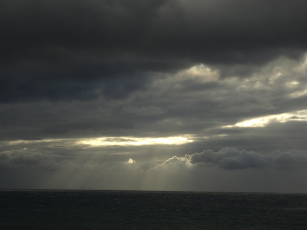 墾丁鵝鑾鼻燈塔：1020103[官本金文愛台灣]傍晚的鵝鑾鼻國家公園別有一番風味到達國境之南臺灣最南邊地標