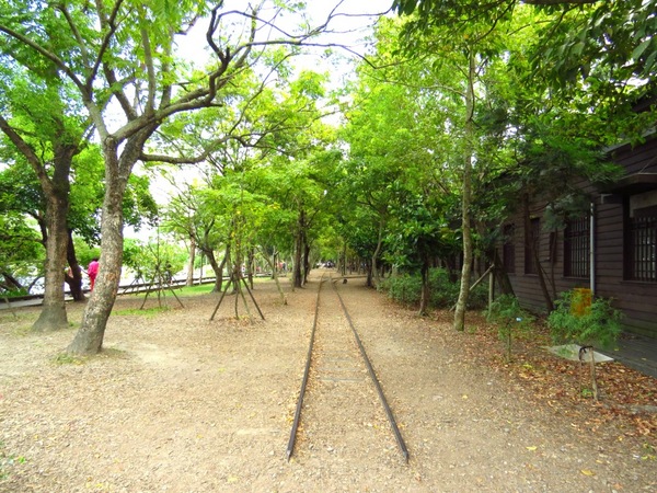 羅東林業文化園區:品嚐完林場肉焿來去充滿芬多精的森林鐵道散步嘍【宜蘭/羅東林業文化園區】