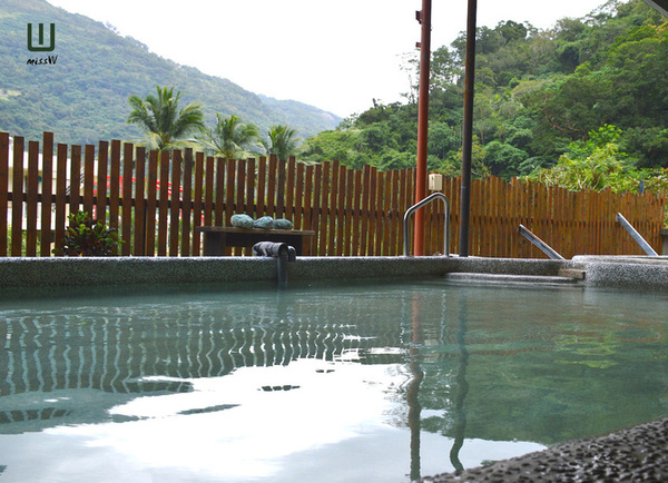 丹堤金崙溫泉會館： 台東｜金崙丹堤溫泉 台灣秘密好湯 媲美日本北海道的溫泉之鄉