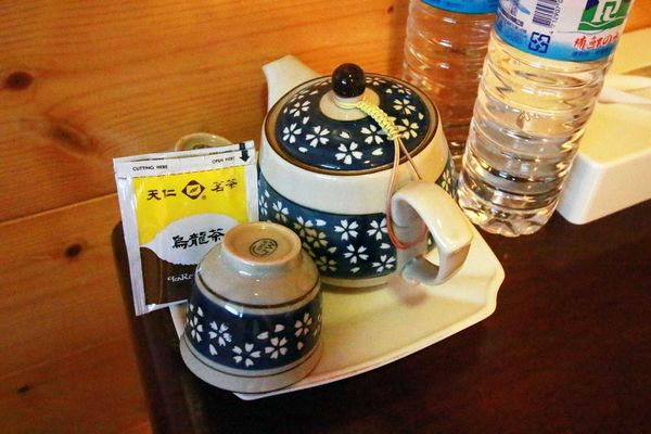 清境農場-峰情人文民宿-雲霧之上環山繚繞