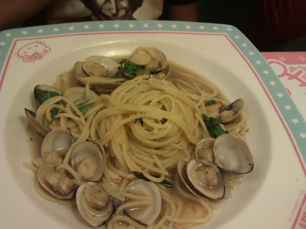 Hello Kitty Sweets：Hello Kitty 的夢幻屋