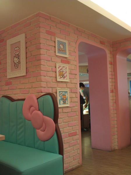 Hello Kitty Sweets：Hello Kitty 的夢幻屋