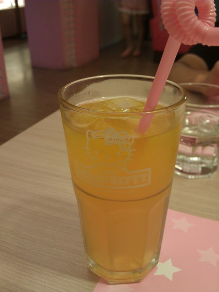 Hello Kitty Sweets：Hello Kitty 的夢幻屋