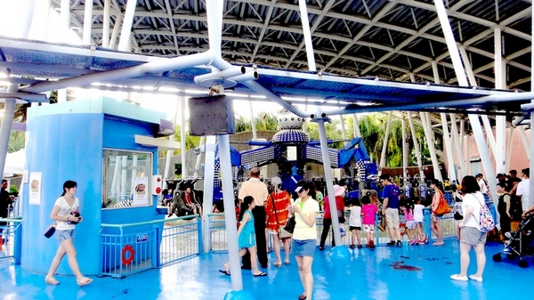 麗寶樂園:【台中遊記】超划算!麗寶樂園月光票雙人同行只要299元!