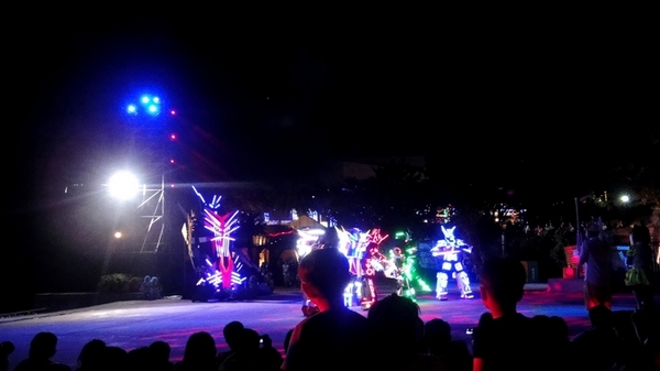 麗寶樂園:【台中遊記】超划算!麗寶樂園月光票雙人同行只要299元!