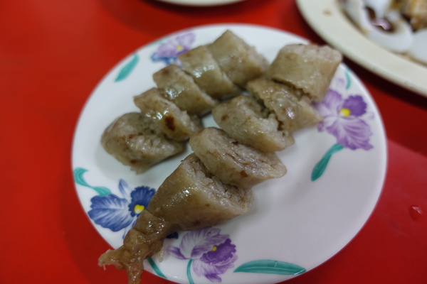 卑南豬血湯(台東店)：(胖樺食記)台東必吃排隊美食「卑南豬血湯」/廣傳路/豬舌糯米腸都好吃