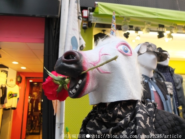 新崛江商圈:【旅行遊記。高雄新興區】新崛江商圈。高雄都會區最in的逛街購物勝地