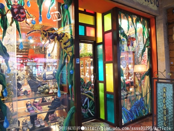 新崛江商圈:【旅行遊記。高雄新興區】新崛江商圈。高雄都會區最in的逛街購物勝地