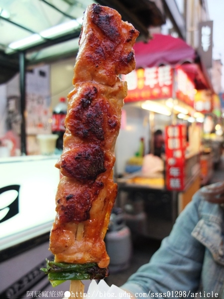 新崛江商圈:【旅行遊記。高雄新興區】新崛江商圈。高雄都會區最in的逛街購物勝地