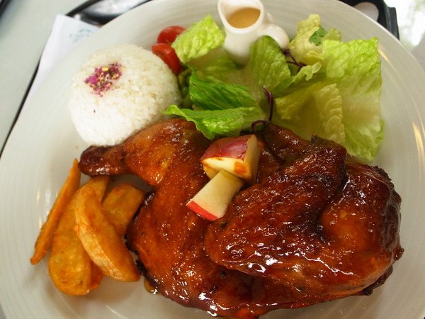 vilavilla魔法莊園休閒農場：【苗栗】vilavilla魔法莊園〔餐點篇〕