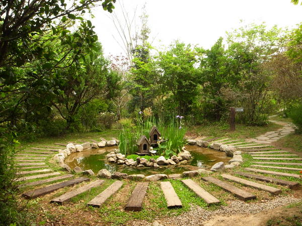 vilavilla魔法莊園休閒農場:【苗栗】釋放心中的浪漫精靈。進入魔法森林,尋找自己的夢遊仙境。