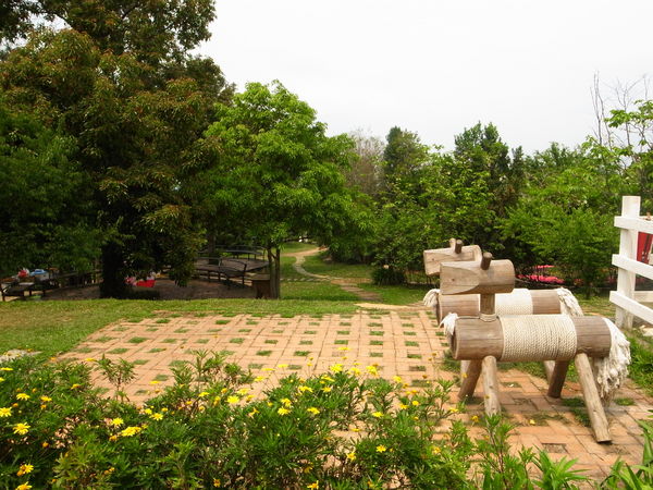 vilavilla魔法莊園休閒農場:【苗栗】釋放心中的浪漫精靈。進入魔法森林,尋找自己的夢遊仙境。