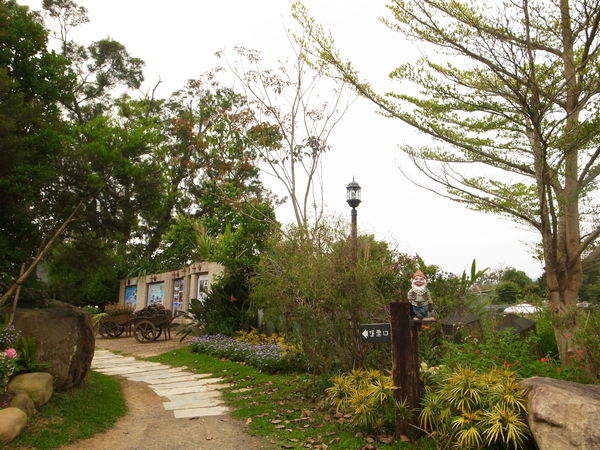 vilavilla魔法莊園休閒農場:【苗栗】釋放心中的浪漫精靈。進入魔法森林,尋找自己的夢遊仙境。