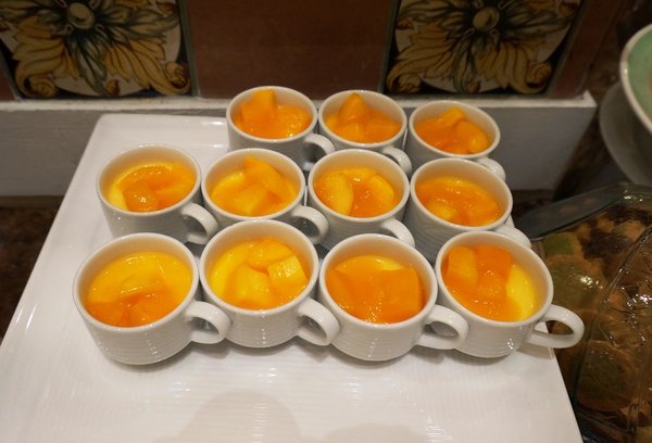 花蓮遠雄悅來大飯店:遠雄悅來大飯店: 海景房介紹 vs 自助早晚餐--激推超值海鮮!