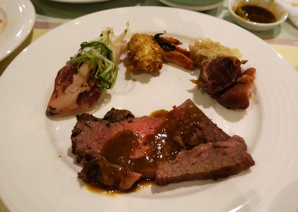 花蓮遠雄悅來大飯店:遠雄悅來大飯店: 海景房介紹 vs 自助早晚餐--激推超值海鮮!