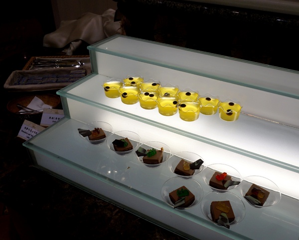 花蓮遠雄悅來大飯店:遠雄悅來大飯店: 海景房介紹 vs 自助早晚餐--激推超值海鮮!