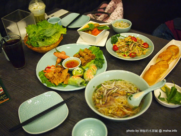 很越南宮廷料理：【食記】台中Rat Viet nam很越南宮廷料理@南屯 : 南越美食原來在這裡？河粉跟多數的餐點都很不錯!!