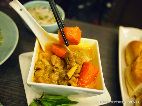 很越南宮廷料理：【食記】台中Rat Viet nam很越南宮廷料理@南屯 : 南越美食原來在這裡？河粉跟多數的餐點都很不錯!!