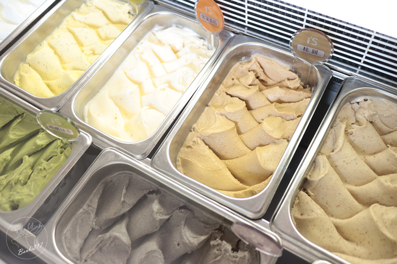 Banbi217 美食旅遊: i'S Gelato創意義式冰淇淋、法式薄餅、米布丁(甜點、輕食、下午茶)[台中西區美食]