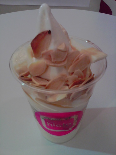 hielo(忠孝旗艦店)：期待更多分店、健康美味的Hielo優格霜凍&鬆餅