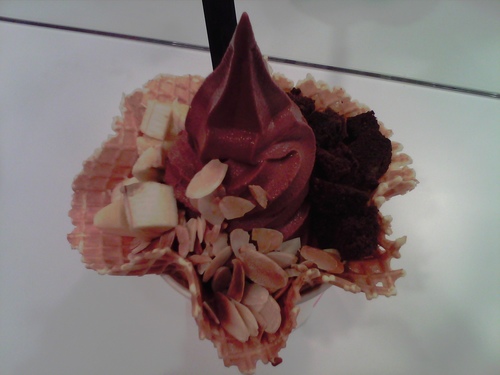 hielo(忠孝旗艦店)：期待更多分店、健康美味的Hielo優格霜凍&鬆餅