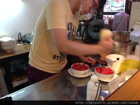 1061472_611838675513472_1398773012_n