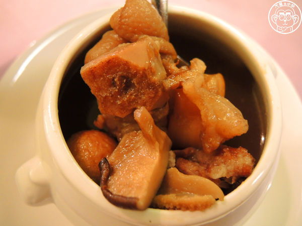 中山招待所：呷飽祙【台中西區･中山招待所】預約制的低調奢華老房子餐廳