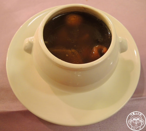 中山招待所：呷飽祙【台中西區･中山招待所】預約制的低調奢華老房子餐廳