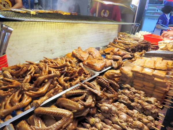 羅東夜市：羅東夜市之阿灶伯當歸羊肉湯VS魏姐包心粉圓【宜蘭/羅東夜市】