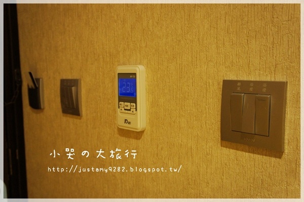 城市商旅(台中五權館)：[台中市。西區] 不需要富麗堂皇~ 只要乾淨、舒適、交通便捷、價格合理、服務態度佳，就是間值得入住の好旅店❤