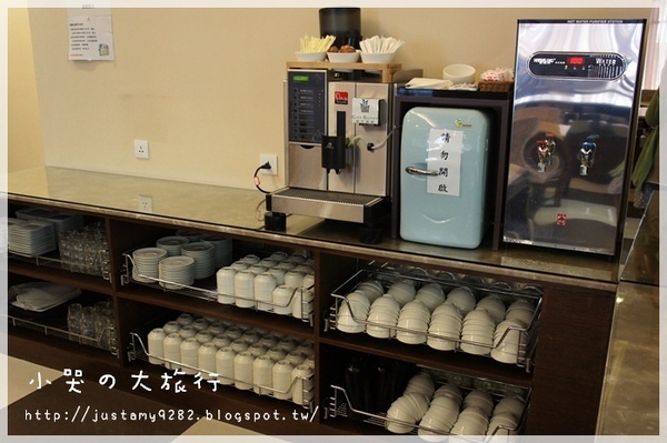 城市商旅(台中五權館)：[台中市。西區] 不需要富麗堂皇~ 只要乾淨、舒適、交通便捷、價格合理、服務態度佳，就是間值得入住の好旅店❤