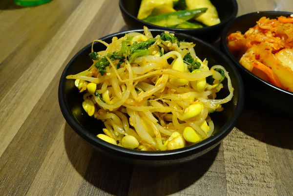 麵屋輝(台北店):麵屋輝 ~ 好吃濃郁的日式拉麵 -捷運松江南京站