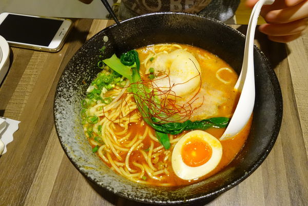 麵屋輝(台北店):麵屋輝 ~ 好吃濃郁的日式拉麵 -捷運松江南京站