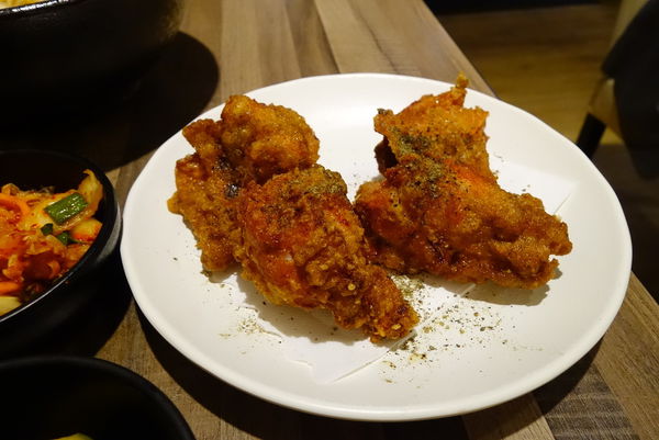 麵屋輝(台北店):麵屋輝 ~ 好吃濃郁的日式拉麵 -捷運松江南京站