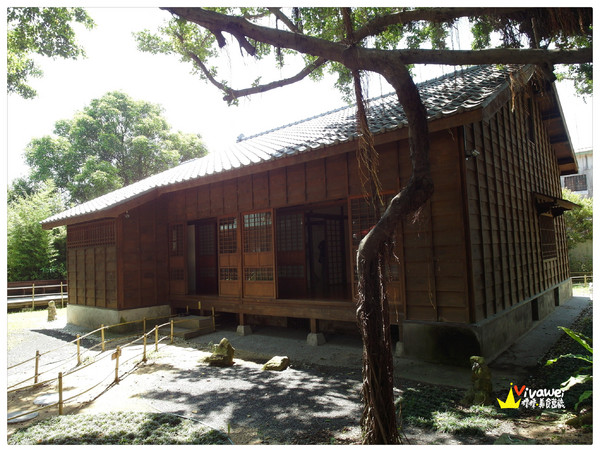 台鹽宿舍:台南安平區|閒靜的日式建築風格『夕遊靜泊行館(原台鹽日式宿舍)』