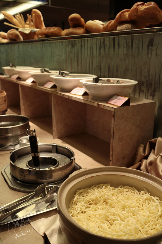 Banbi217 美食旅遊: 礁溪長榮鳳凰酒店(宜蘭溫泉住宿附早餐,免費到番茄果園採番茄)[邀約]