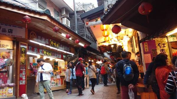 阿蘭草仔粿:*九份~香Q爆餡 超人氣!阿蘭草仔粿 菜圃米+鹹綠豆+芋粿ㄎㄧㄠ*