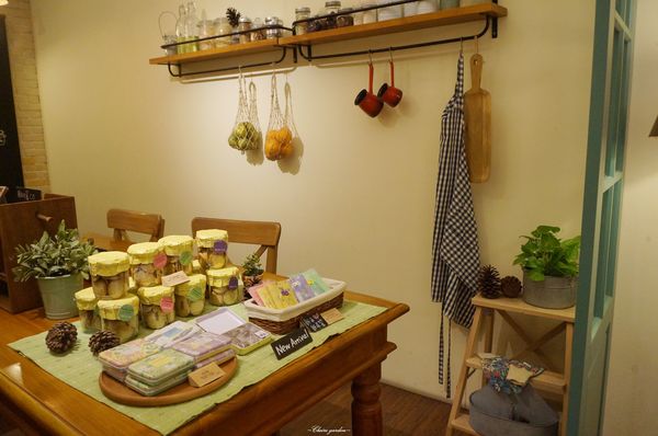 府中街：[2015台南行]中西區 府中街~小巷亂闖之發現文藝新景點