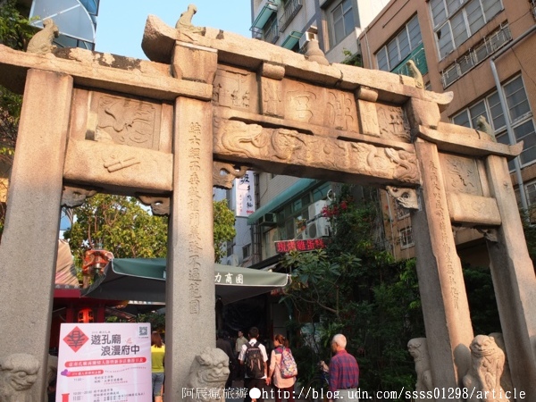 府中街:【旅行遊記。台南中西區】台南府中街。古今融合再造老街新風格 與喧鬧車水馬龍的短暫隔離