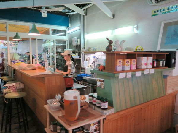 芽米屋美味蔬食館：[北投在地美食]台北 捷運奇岩站 芽米屋~蔬食。飲料是賣點