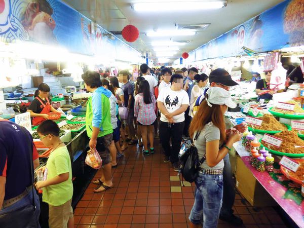 【桃園旅遊】竹圍漁港一日遊-超大新鮮海產與眺望飛機降落