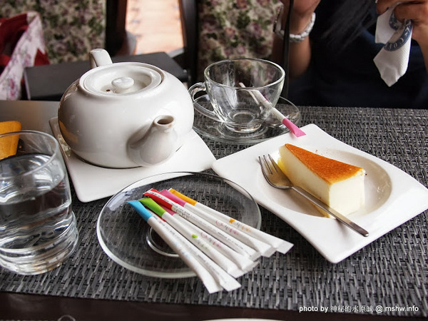 米克諾斯花園餐廳:【食記】田野中的失落莊園 @ 南投-中興新村-Mykonos 米克諾斯-經典品味花園